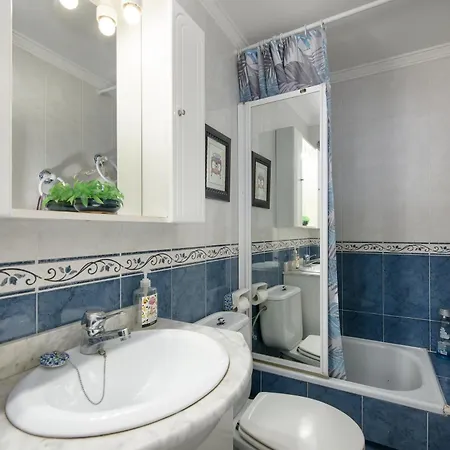 Spacious With Sea Views 푸엔히롤라