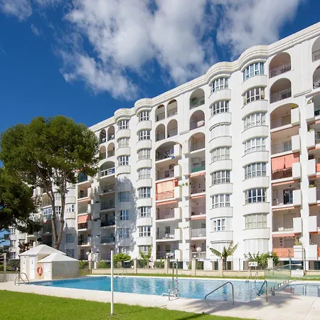 아파트 Spacious With Sea Views